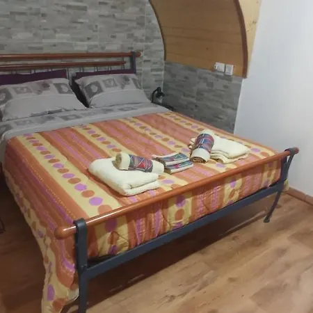 Alloggio Rustico Marcinno' Апартаменты Кальтаджироне